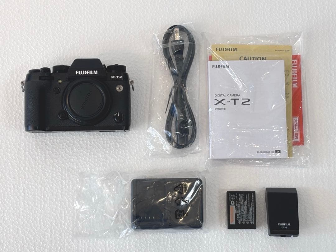 お値下げ中‼️FUJIFILM X-T2 ミラーレス一眼カメラ