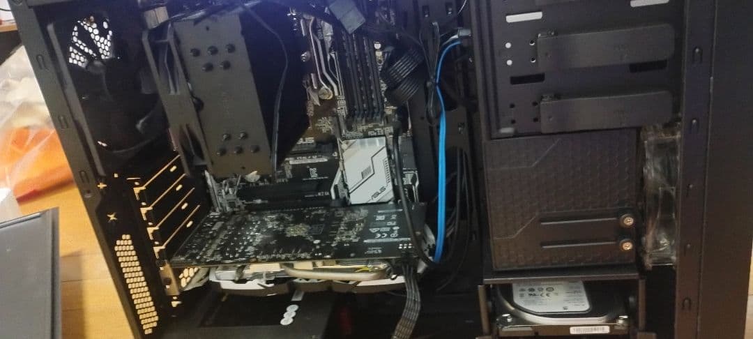 メモリDDR4 4G×6枚 16G×2 DDR3メモリ＋ゲームミングpc