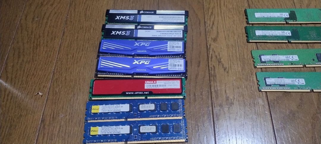 メモリDDR4 4G×6枚 16G×2 DDR3メモリ＋ゲームミングpc