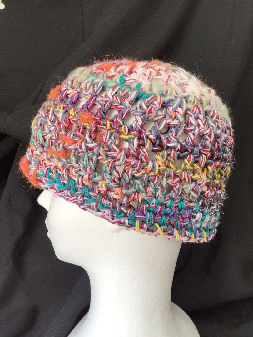 手作りニット帽　ビーニー　ベレー帽　綿糸混　春から　ピンク　ブルーミックス　多色