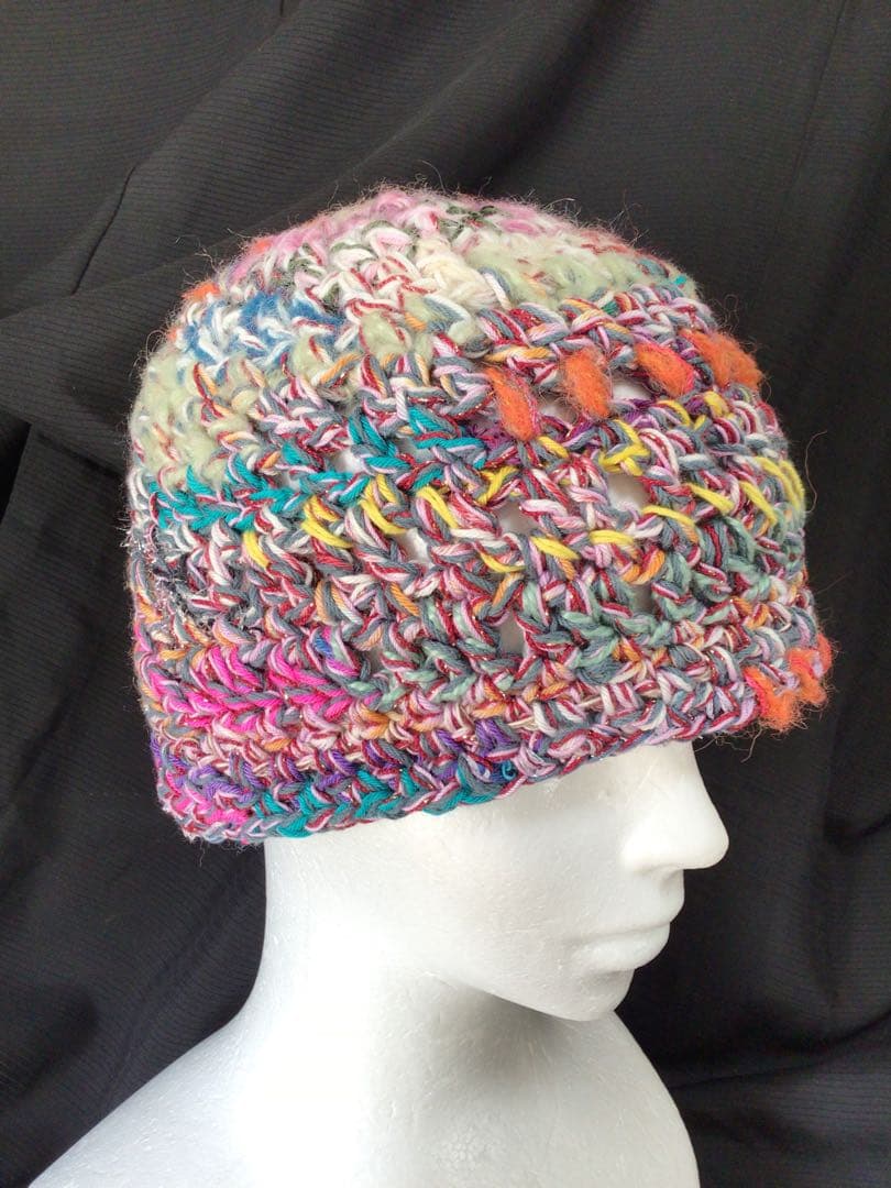 手作りニット帽　ビーニー　ベレー帽　綿糸混　春から　ピンク　ブルーミックス　多色