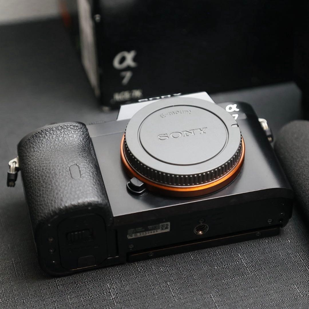 【セット売り】SONY ソニーフルサイズ一眼 α7 ILCE-7K 付属品あり