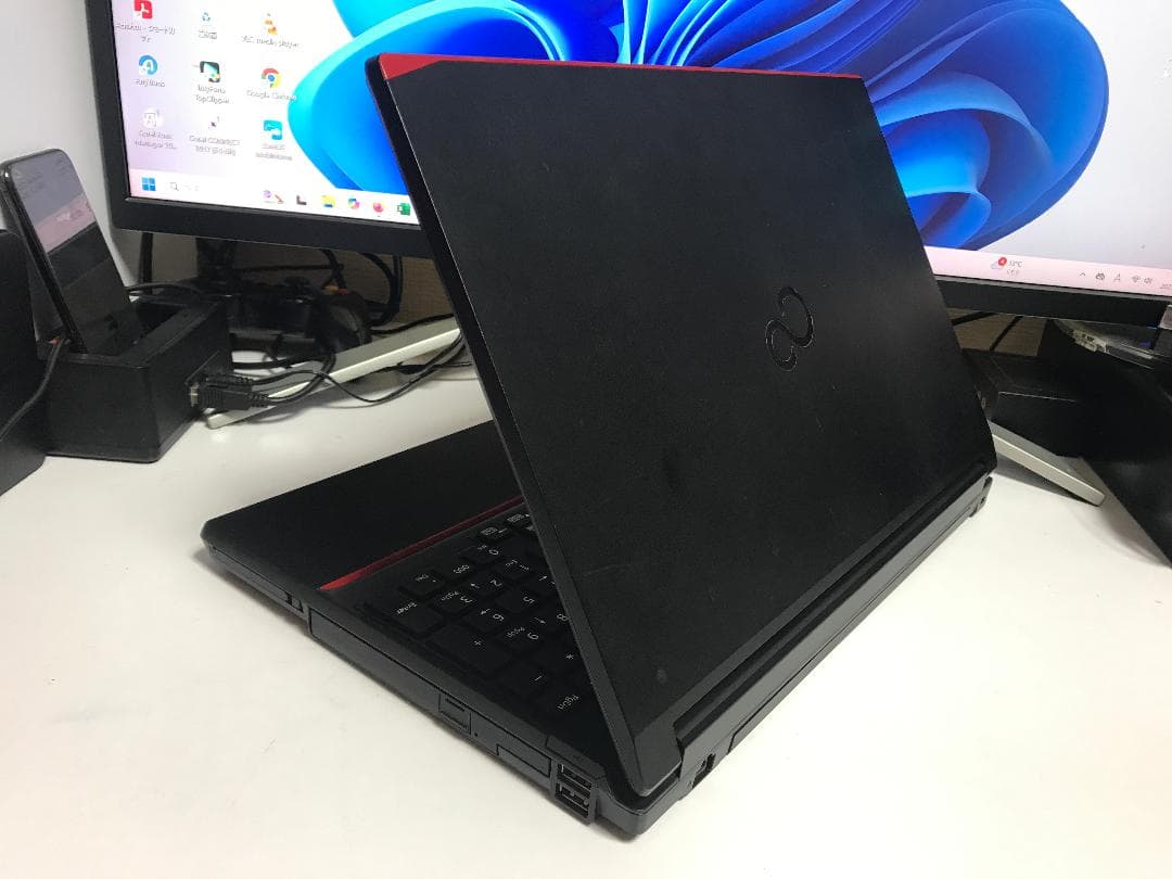 富士通 LIFEBOOK A573/GX Windows11