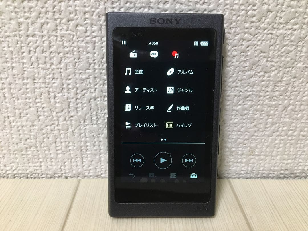 ポータブルプレーヤー SONY WALKMAN NW-A35