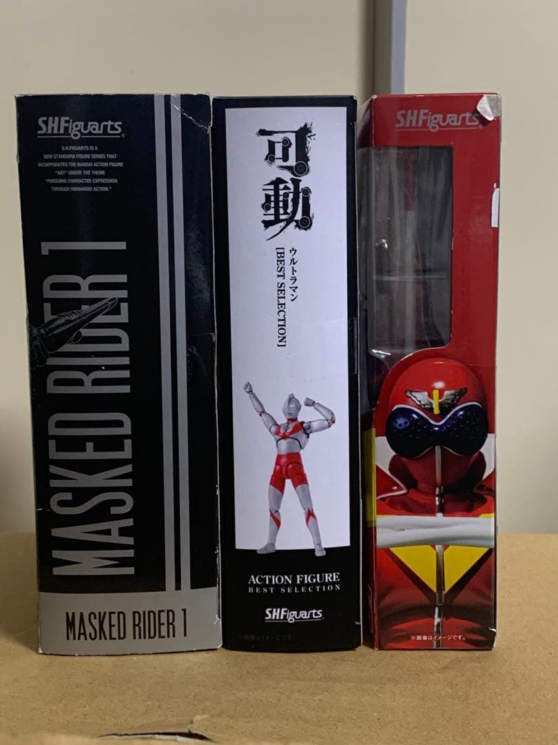 1号　アカレンジャー　ウルトラマン　フィギュアーツ