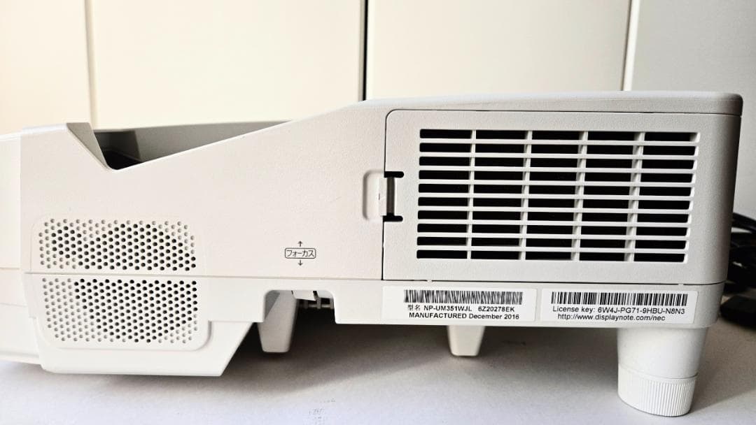 NEC 超単焦点プロジェクター NP-UM351WJL 3500ルーメン★送料込