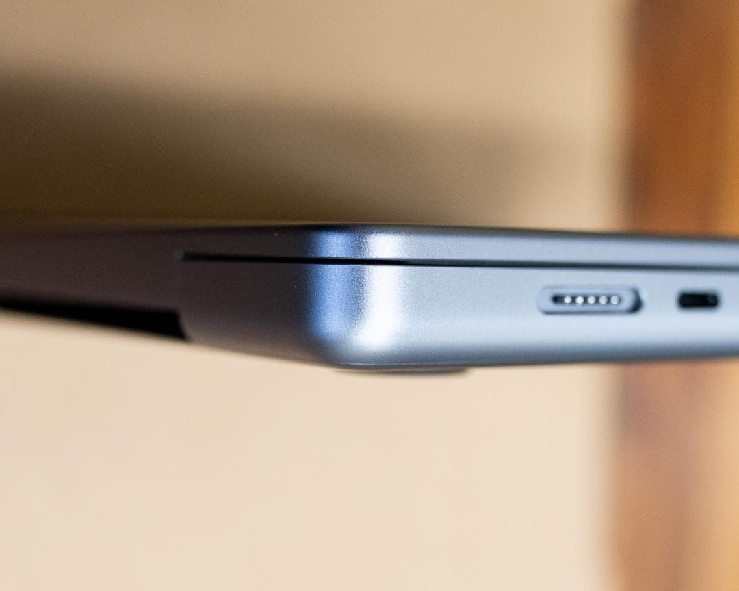 【超美品】MacBookPro 16インチ M1Max 32GB 1TB