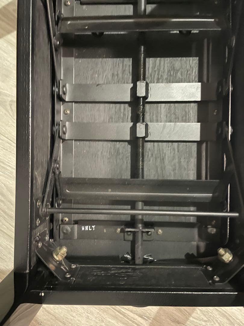 中古美品 YAMAHA.ピアノ椅子.ブラック NO.51