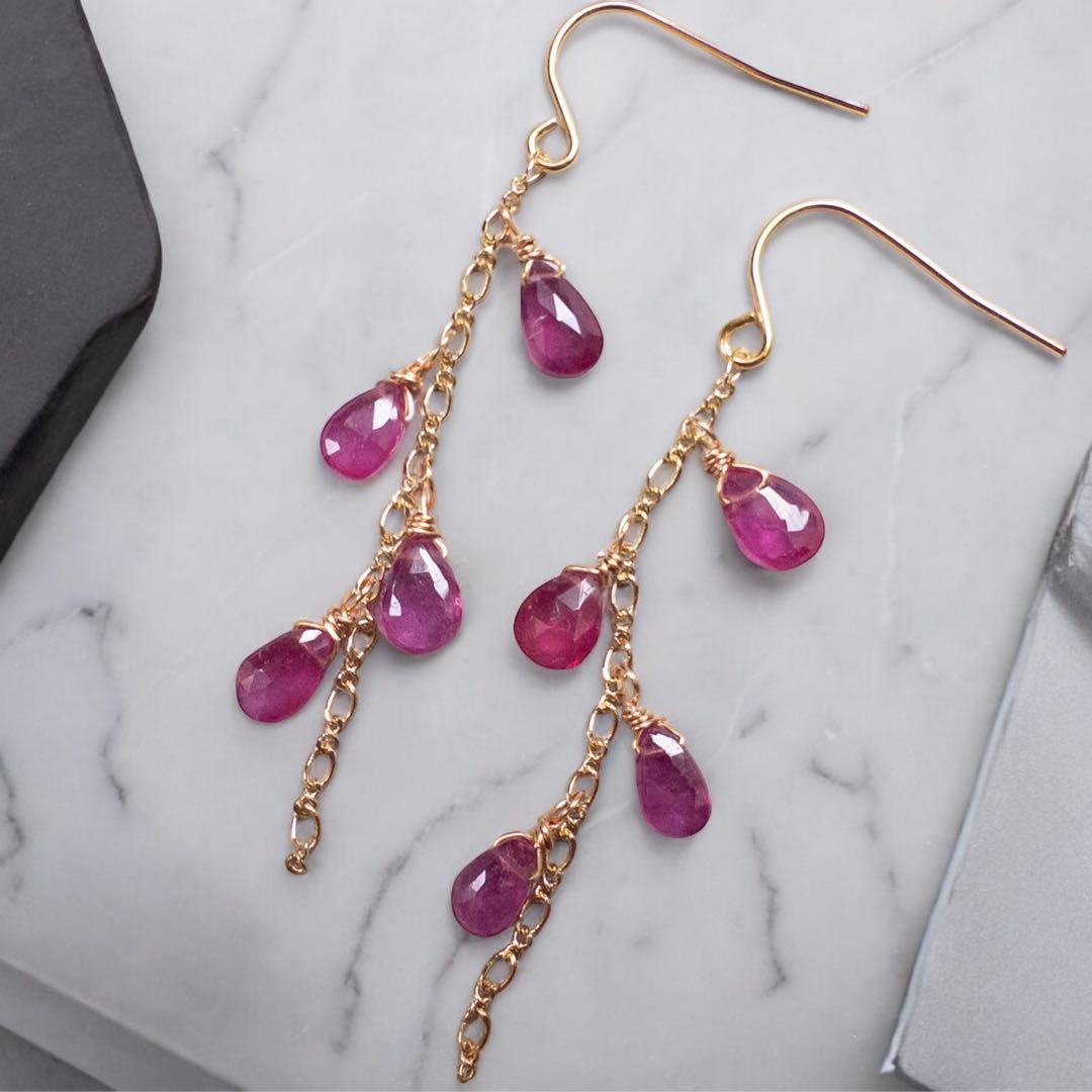 No.374✨天然石✨ルビーのしゃらしゃらピアス　イヤリング
