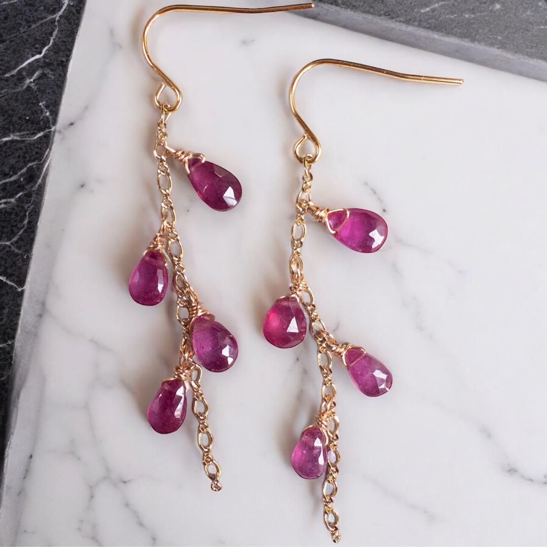 No.374✨天然石✨ルビーのしゃらしゃらピアス　イヤリング