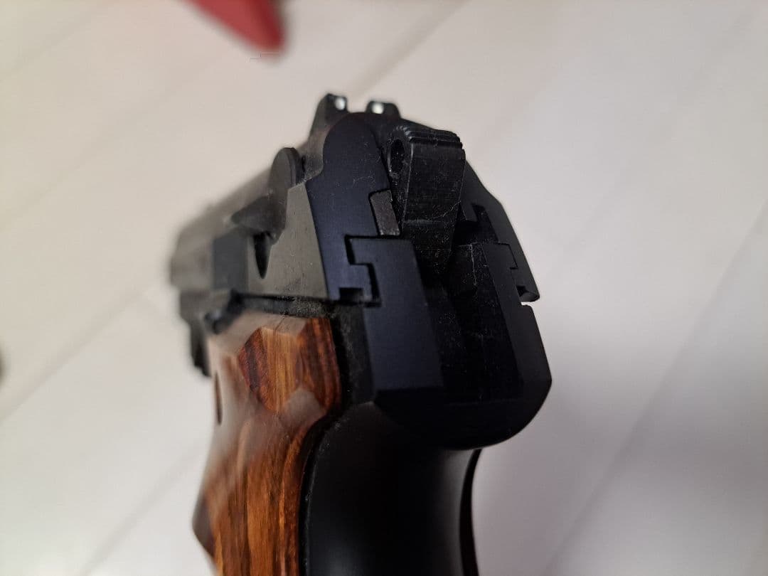 WA BERETTA M8045クーガー ウッドグリップ、予備マガジン付き