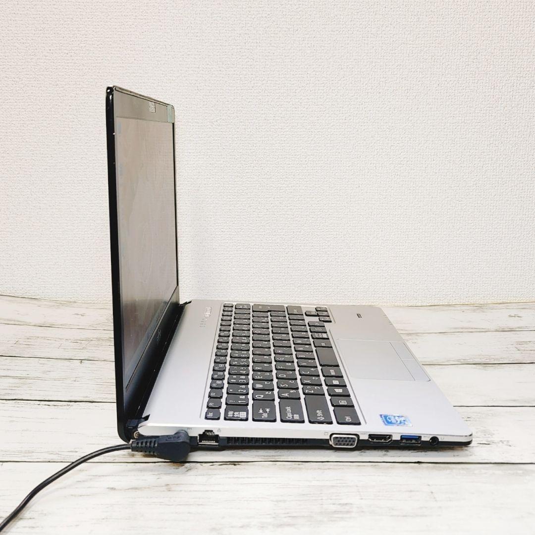 格安✨富士通 13型 コンパクトノートパソコン 普段使いにおすすめ♪ 高速SSD