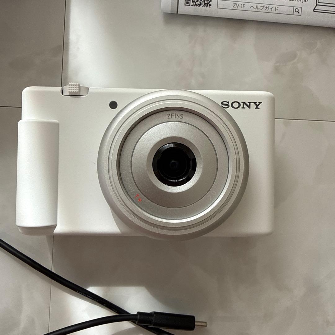 SONY ソニー デジタルカメラ ホワイト ZV-1F