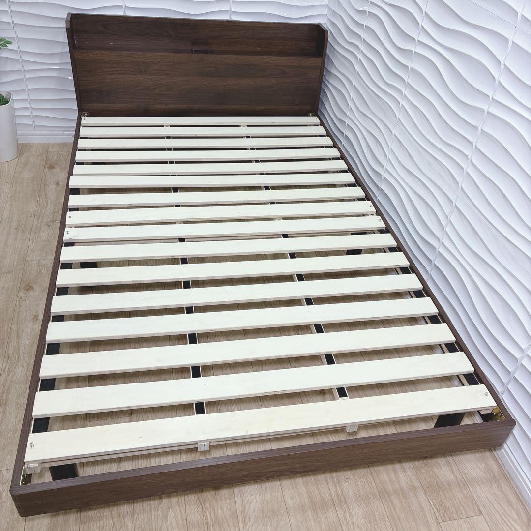 ◇ベッドフレーム◇2口コンセント付き◇セミダブル◇大阪兵庫京都奈良滋賀和歌山◇