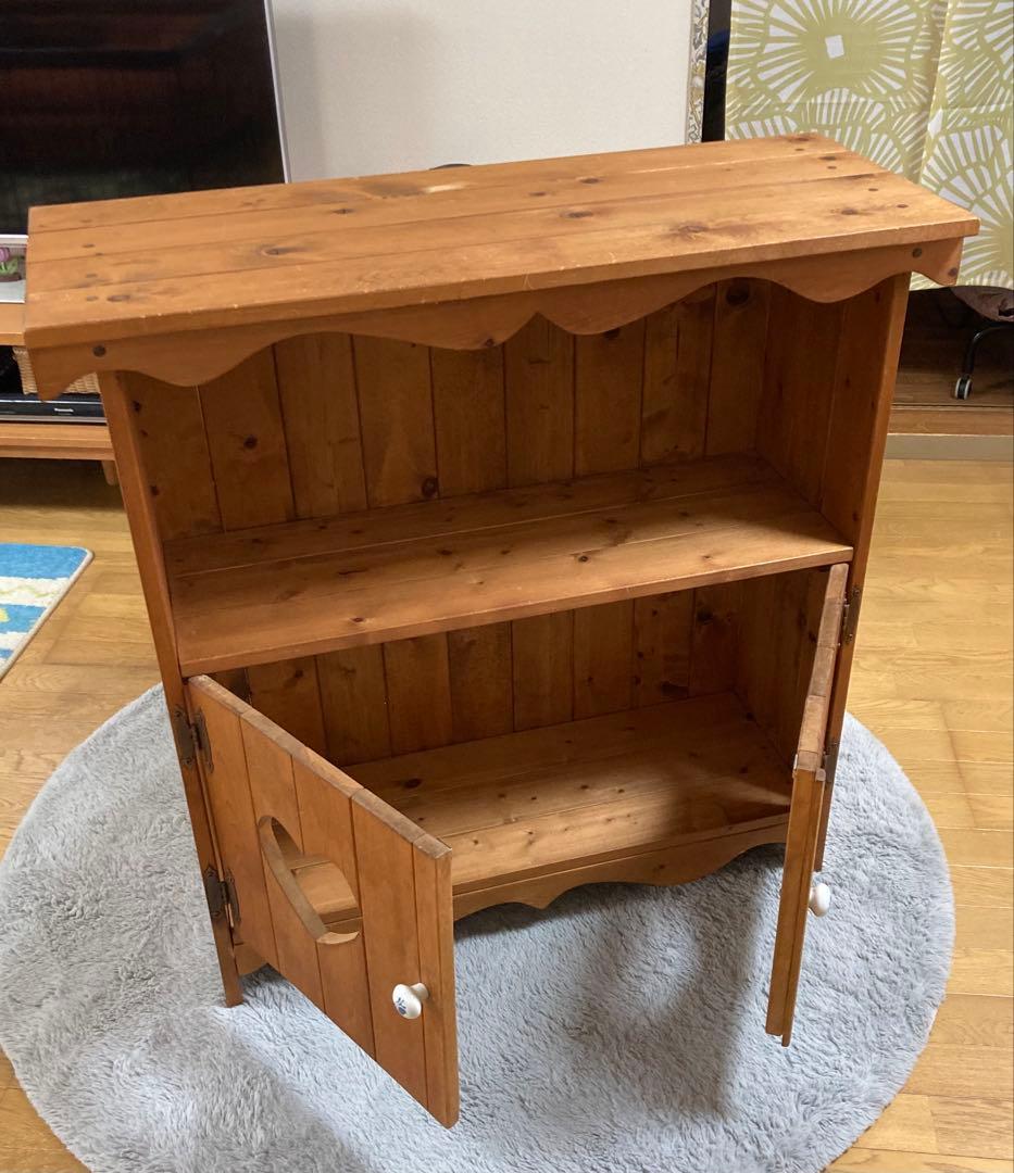 カントリー家具　木製キャビネット