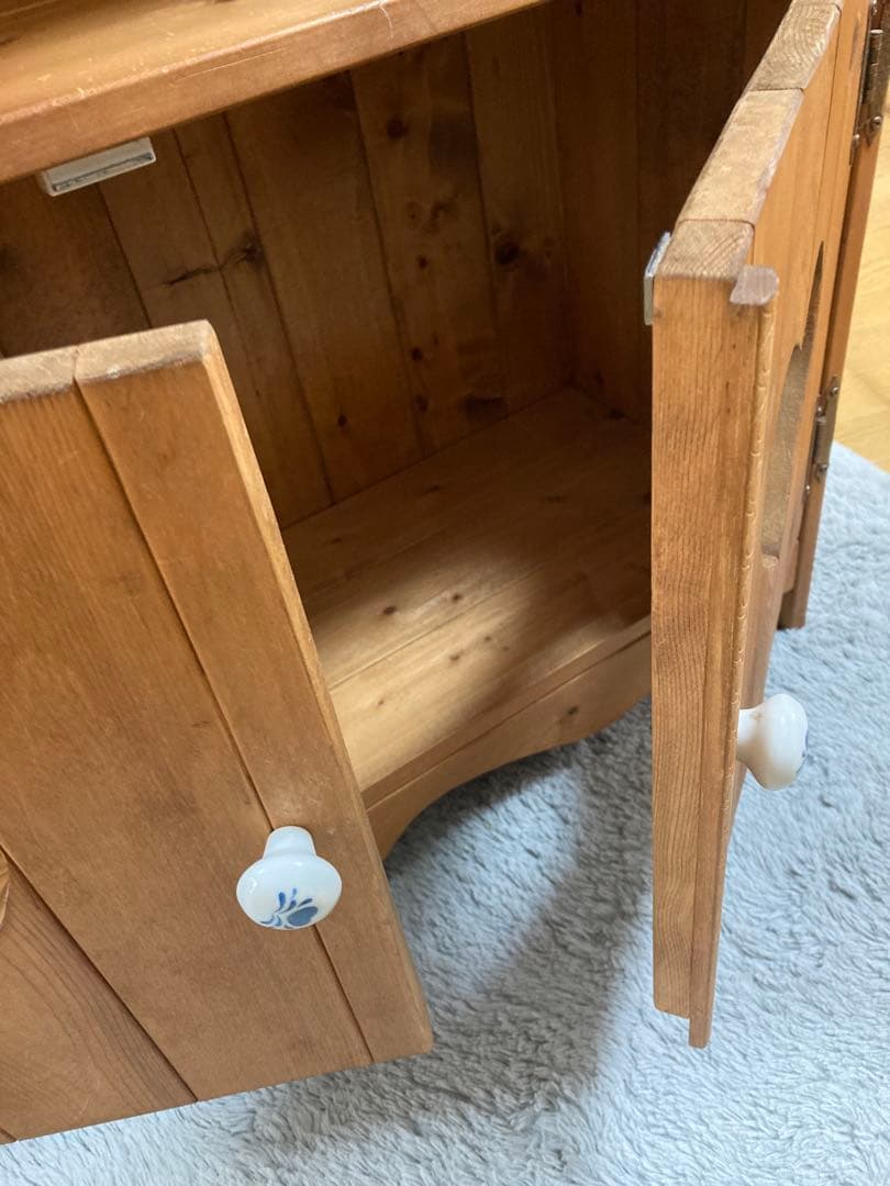 カントリー家具　木製キャビネット