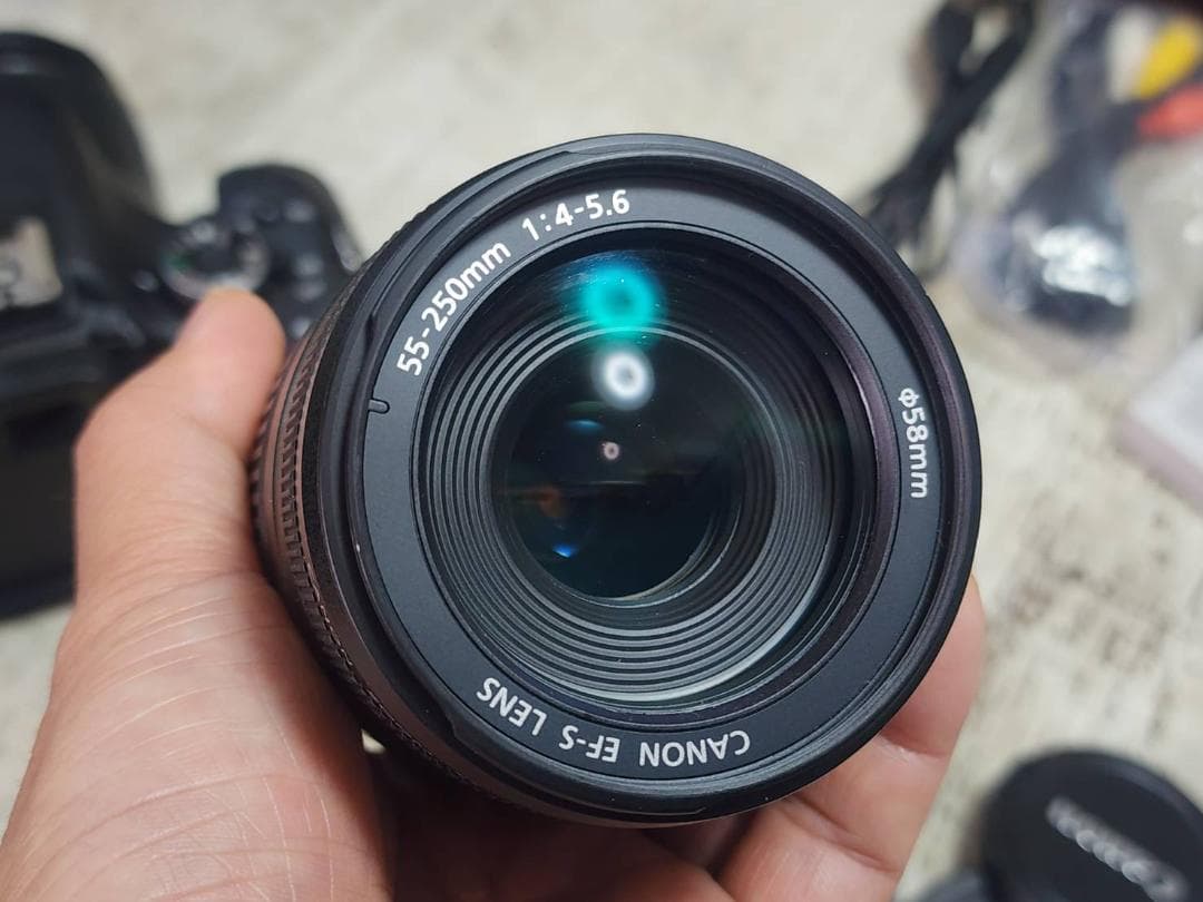 ★超美品★　Canon EOS kis X5　ダブルズームレンズ　予備バッテリー