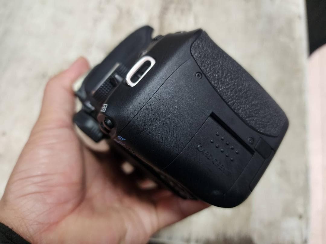 ★超美品★　Canon EOS kis X5　ダブルズームレンズ　予備バッテリー