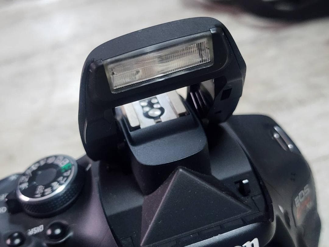 ★超美品★　Canon EOS kis X5　ダブルズームレンズ　予備バッテリー