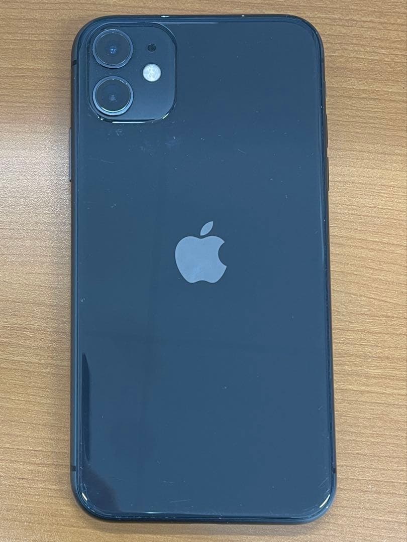 e*a様 動作確認済み iPhone 11 64GB ID B5022
