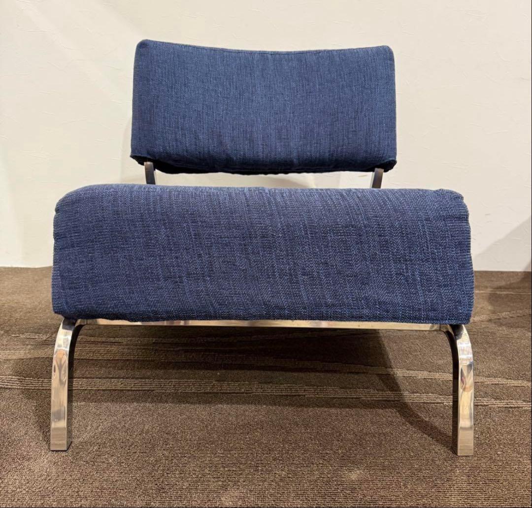 モダンなダークブルー1人掛けソファ