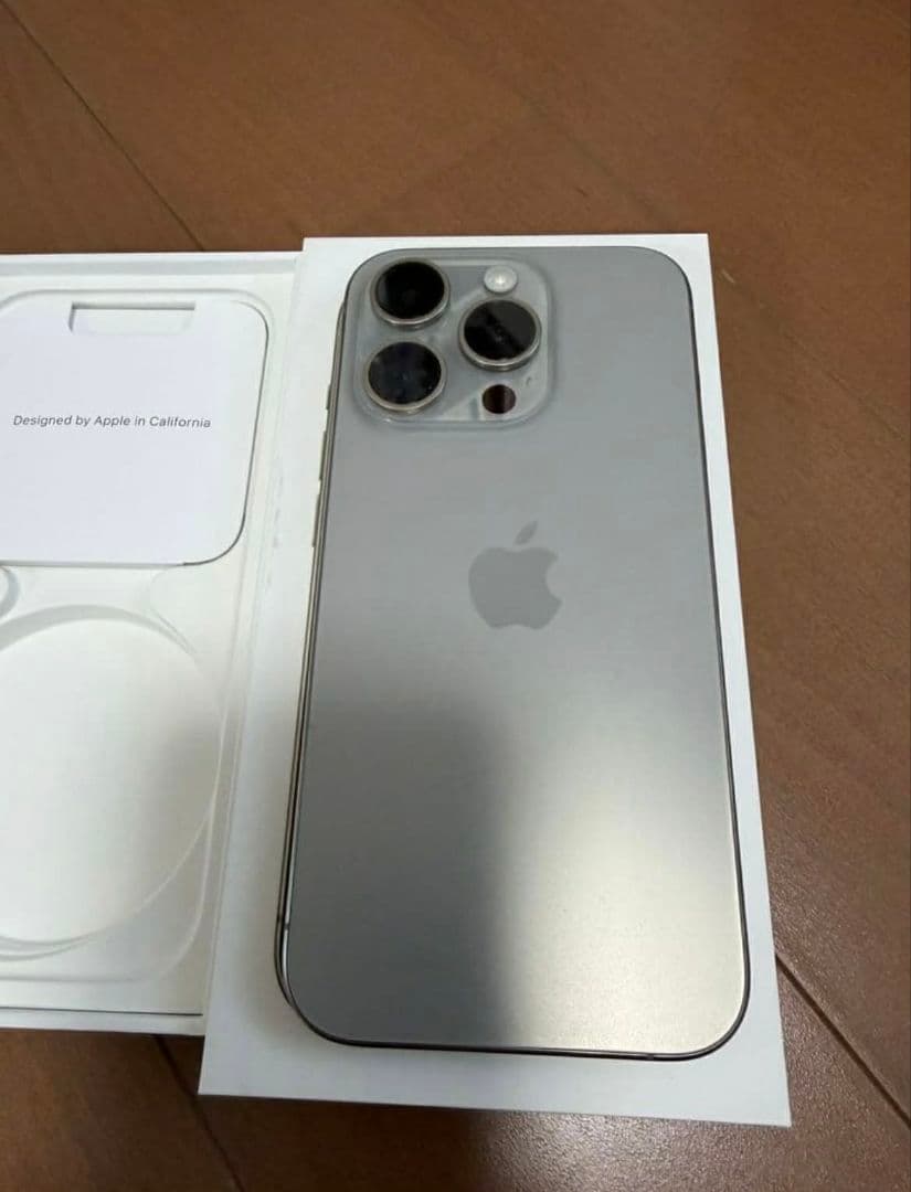 アップルケア有り iPhone 15 pro 256GB シムフリー BT86%