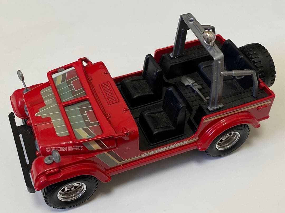 レア！1/24 アメ車　ミニカー　ジープ　ラングラー　CJ-7 ゴールデンホーク