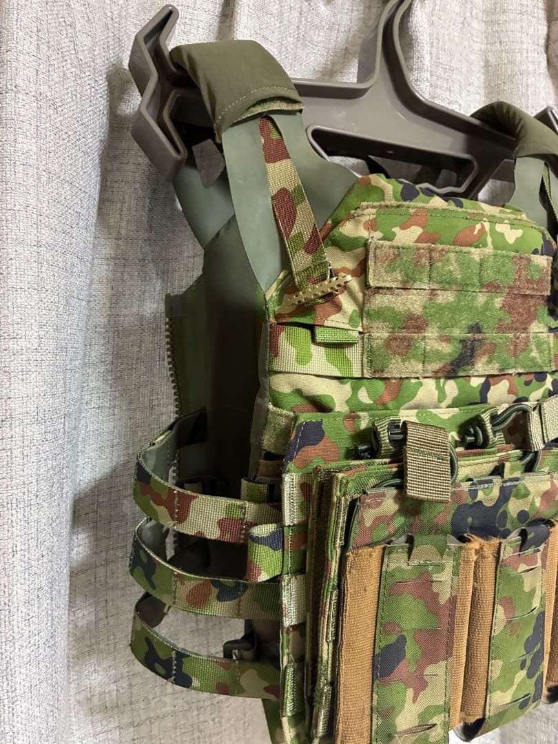 プレキャリ 陸自迷彩