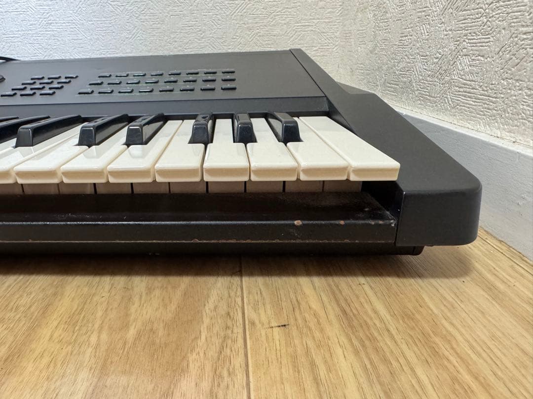 希少　YAMAHA SY77 シンセサイザー