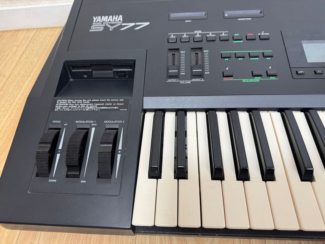 希少　YAMAHA SY77 シンセサイザー