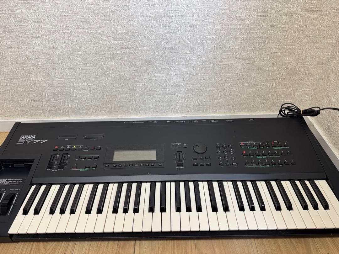 希少　YAMAHA SY77 シンセサイザー