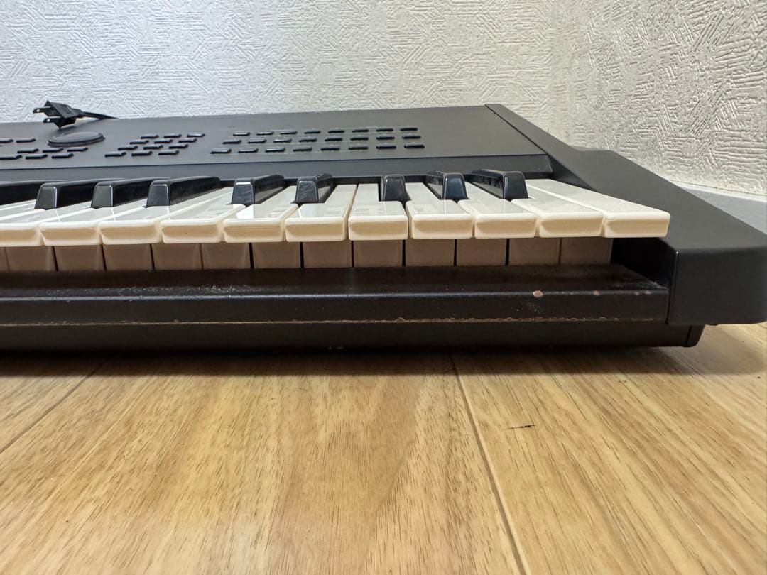 希少　YAMAHA SY77 シンセサイザー