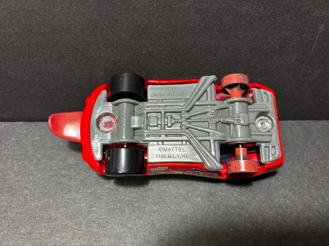 finish フィニッシュ　舌　マックィーン　マックイーン　カーズ　ミニカー