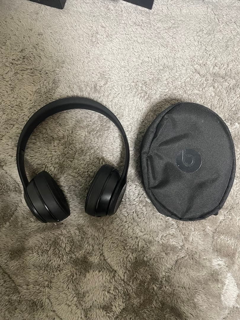 Beats Solo3 ヘッドフォン ブラック