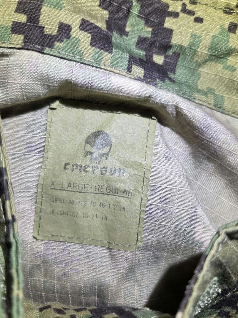 【サバゲー装備一式】デジタル迷彩 AOR2 Emerson Gear フルセット