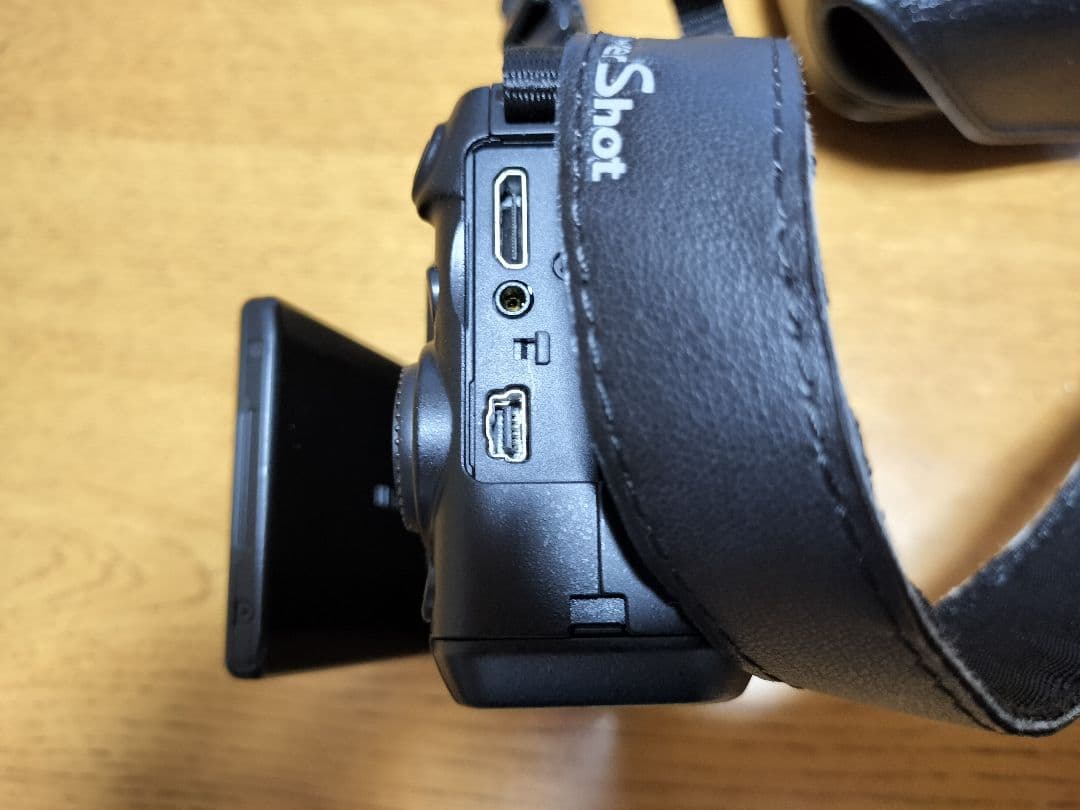 【超美品】Canon PowerShot G11 キヤノン カメラ ケース付き