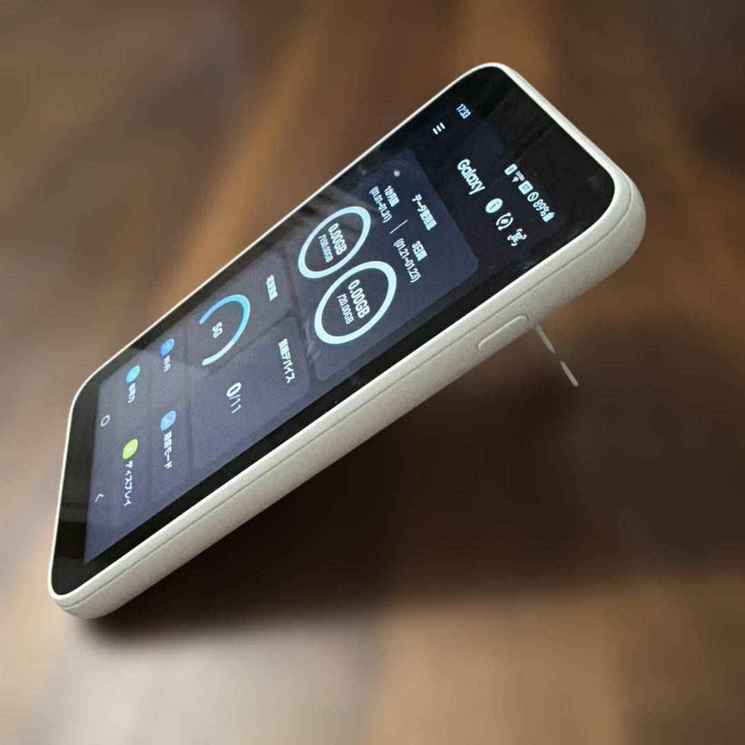 【美品】Galaxy 5G Mobile Wi-Fi ホワイト