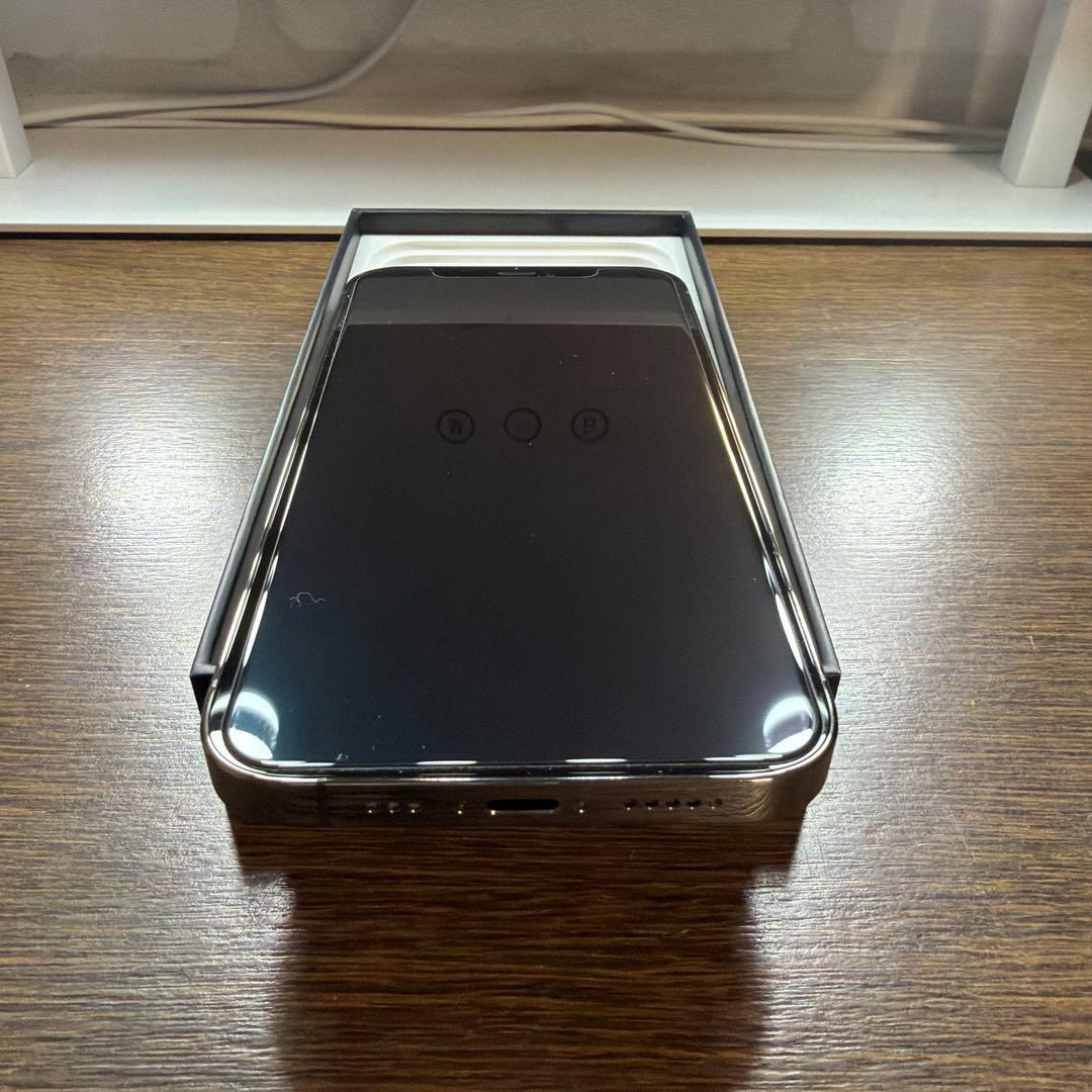 桜*様 超美品　iPhone12Pro 128㎇