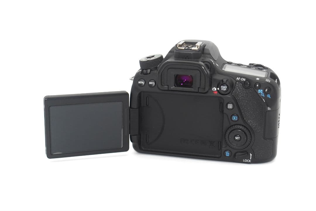Wi-Fi搭載でスマホへラクラク転送♪Canon 80D ボディ♪