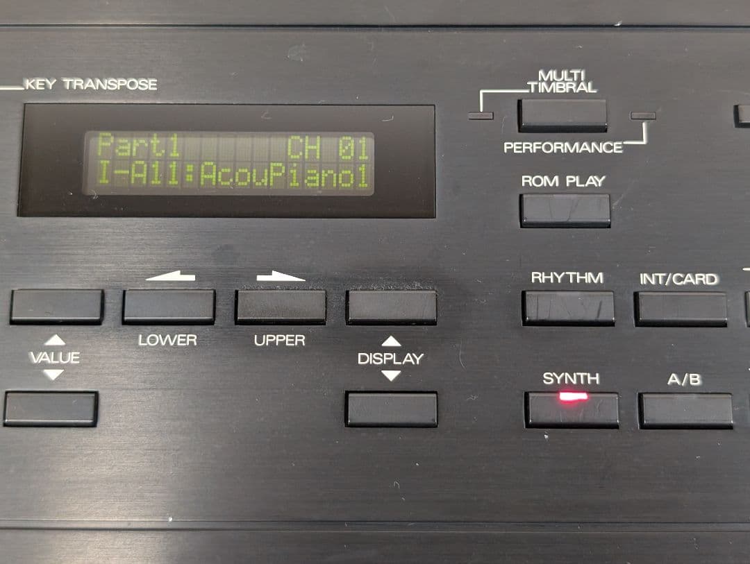 【美品】ROLAND D-10 シンセサイザー 61鍵盤 名機 LA音源