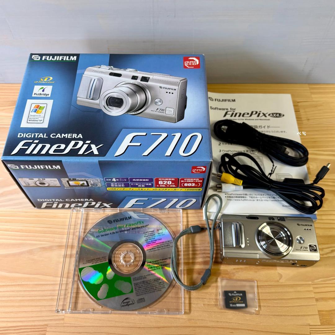 FUJIFILM FinePix F710 コンパクトデジタルカメラ