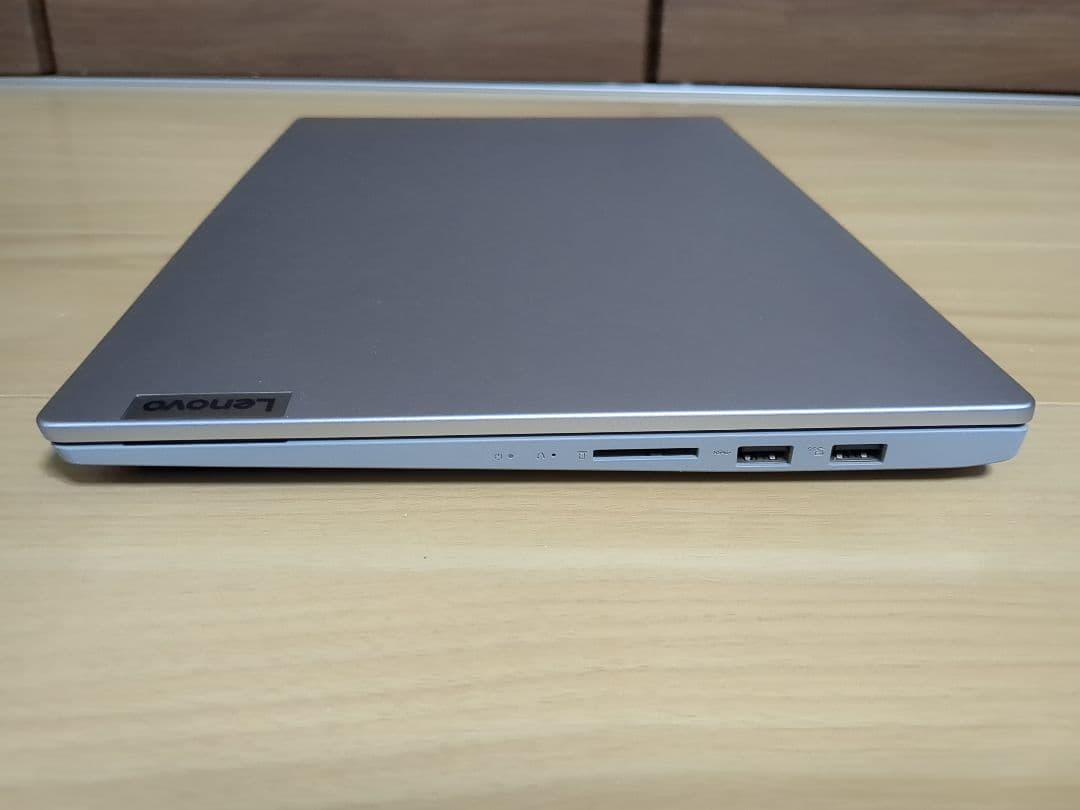 IdeaPad 5 Corei5・8GBメモリ・256GBSSD 15ITL05