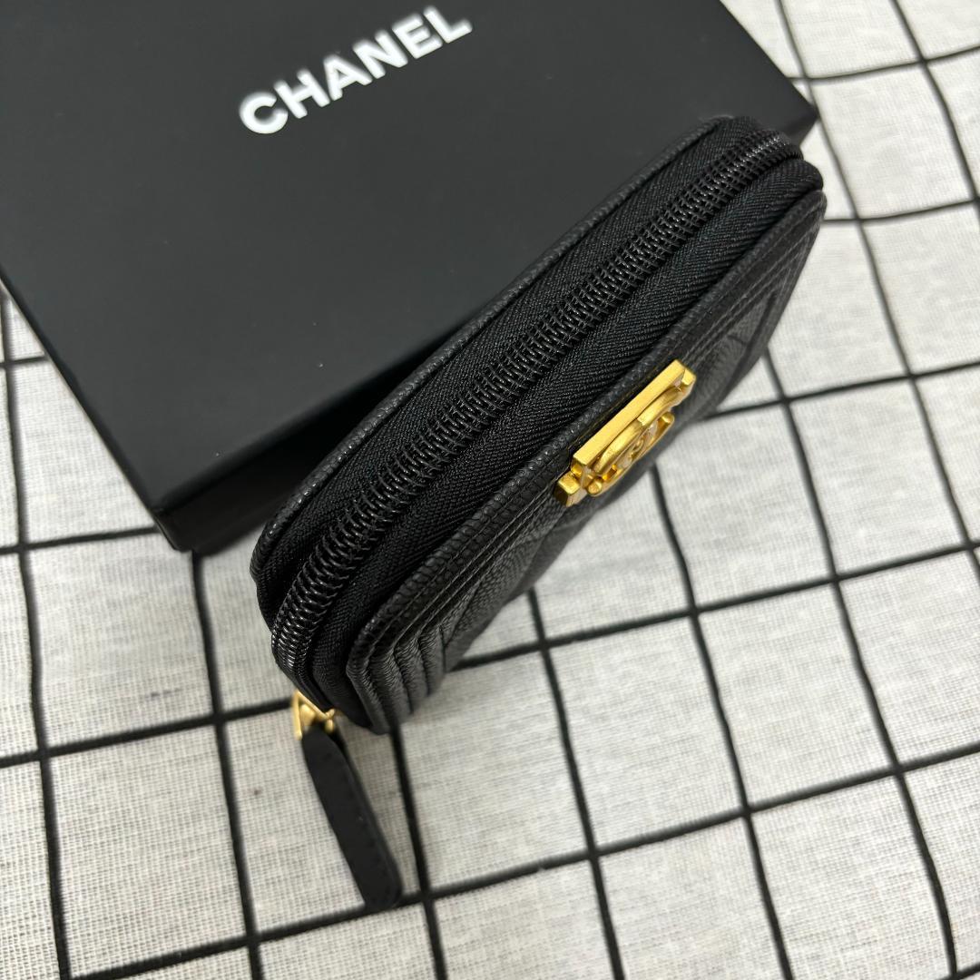 スモールフラップウォレット