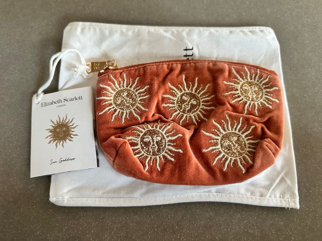 日本未入荷【Elizabeth Scarlett】Coin Purse