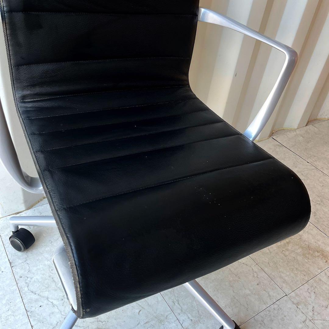 取付無料！カッシーナイクスシー アリアス ローリングフレーム本革オフィスチェア