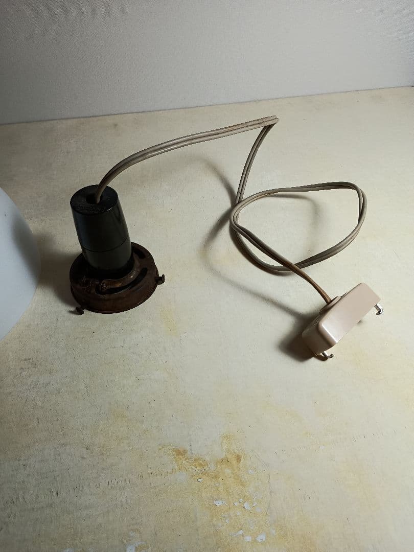 昭和レトロ 椀型 乳白ガラス 電笠 取付金具ソケット付