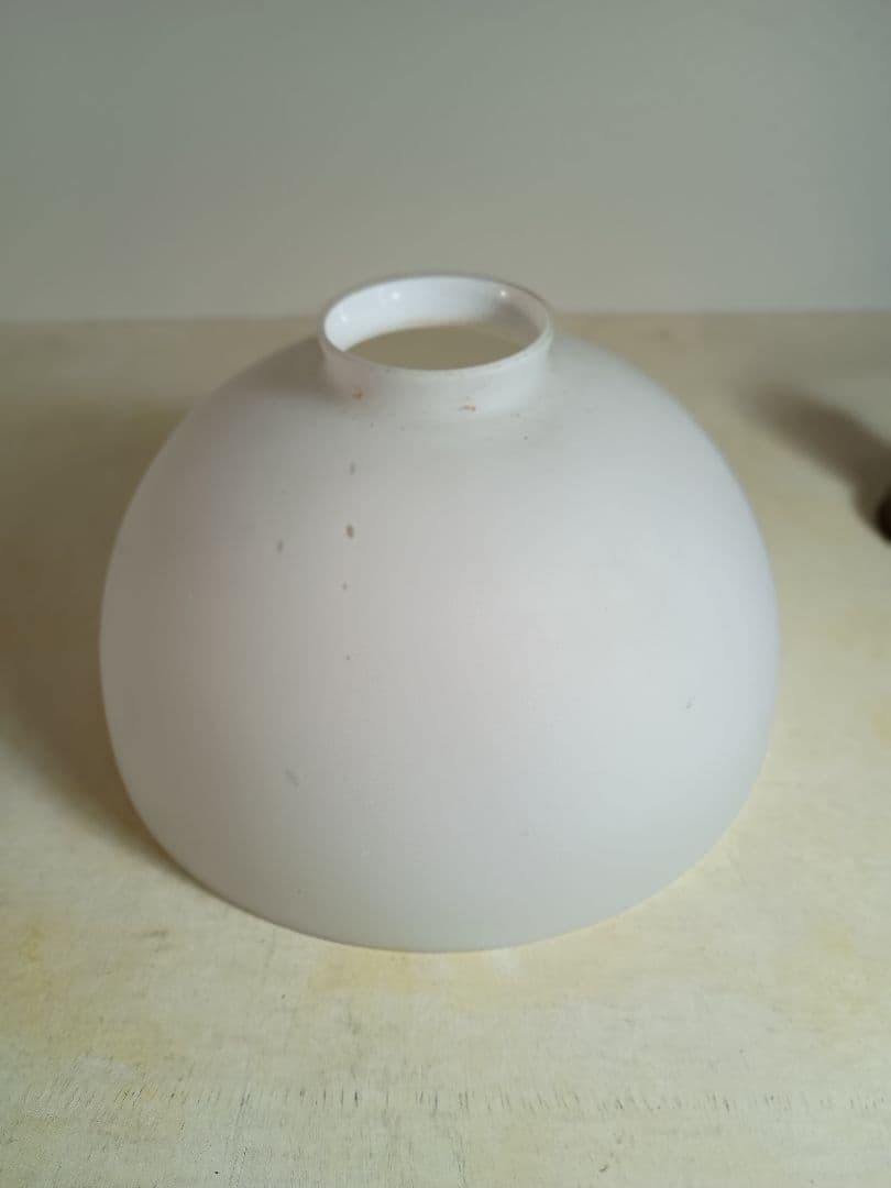 昭和レトロ 椀型 乳白ガラス 電笠 取付金具ソケット付