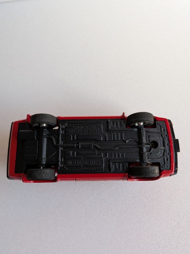 長岡秀星イラスト　三菱　コルディア　1/28　ミニカー　外箱付き