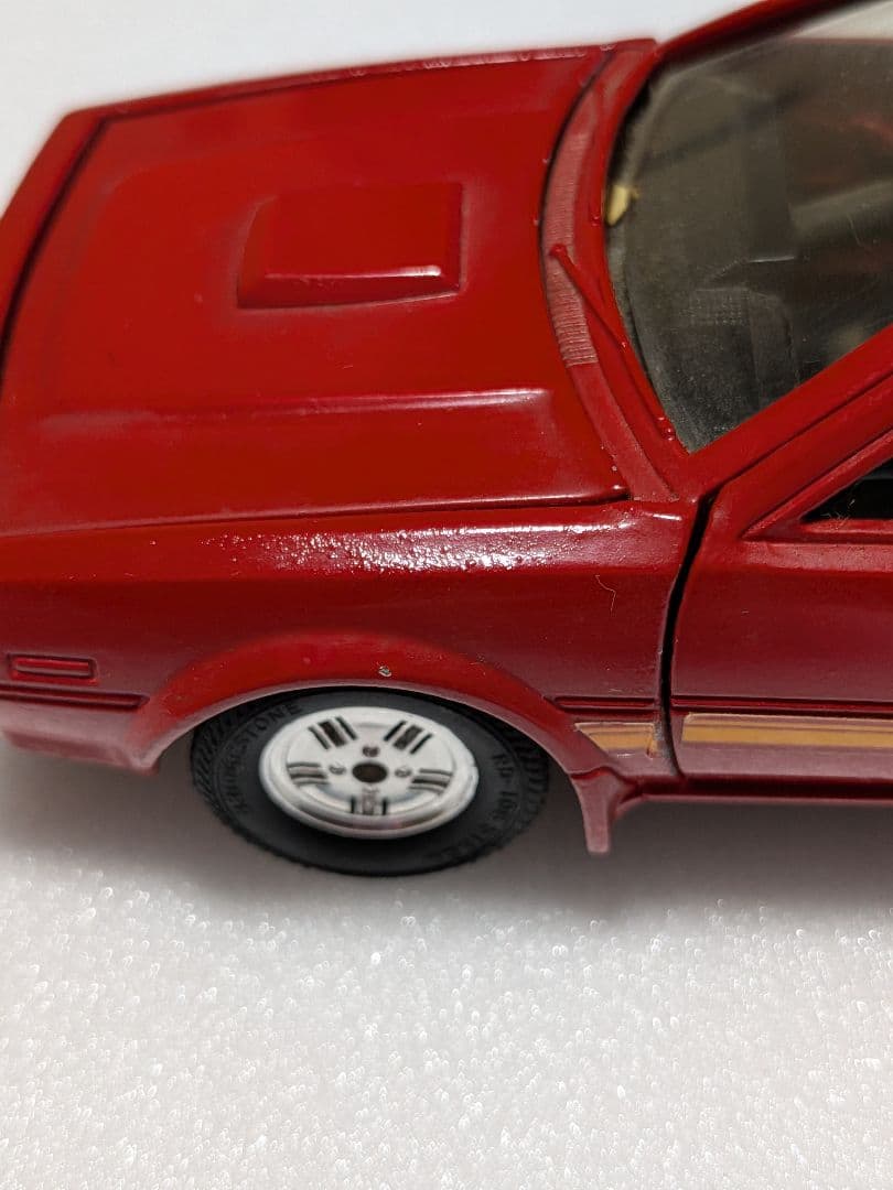 長岡秀星イラスト　三菱　コルディア　1/28　ミニカー　外箱付き