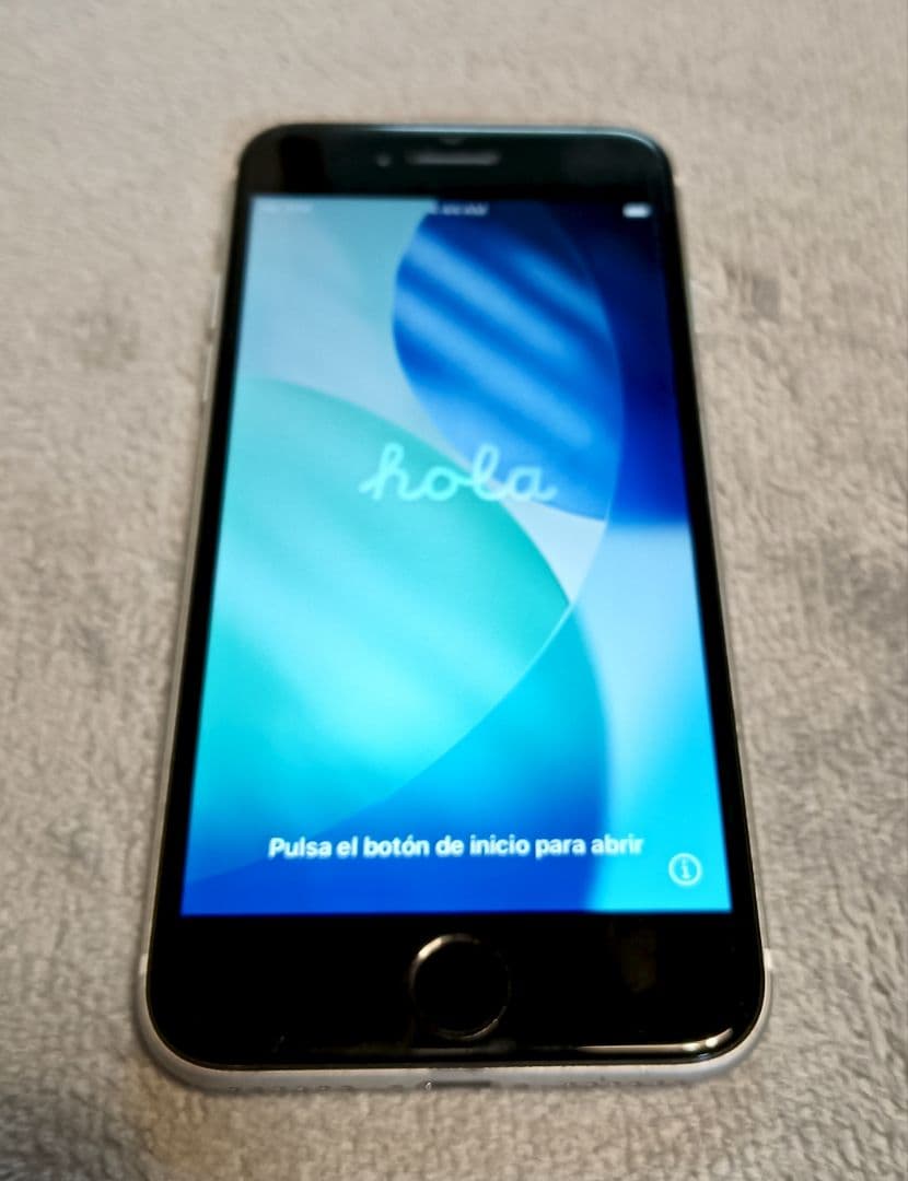 Apple iPhone SE第2世代　128GB SIMフリー